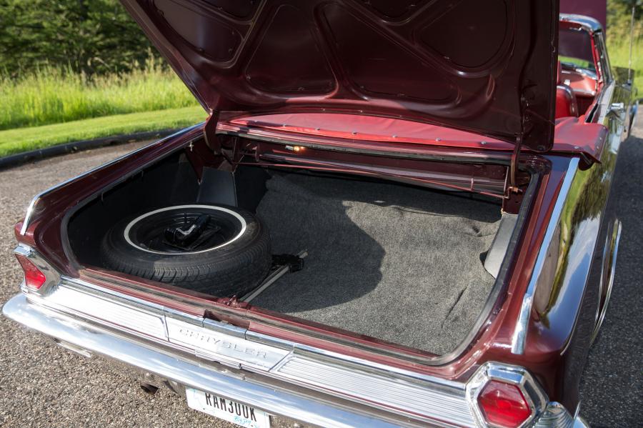 Багажник Chrysler 300К Convertible 1964 года  (фото 12 из 19)